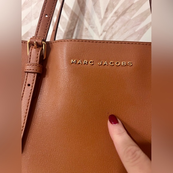 Marc Jacobs Commuter Leather Tote - Picture 15 of 16